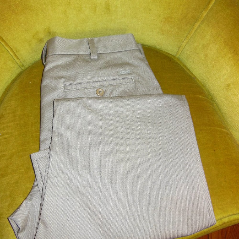 Men's Slim Fit Workday Chino Khaki (32 x 32)